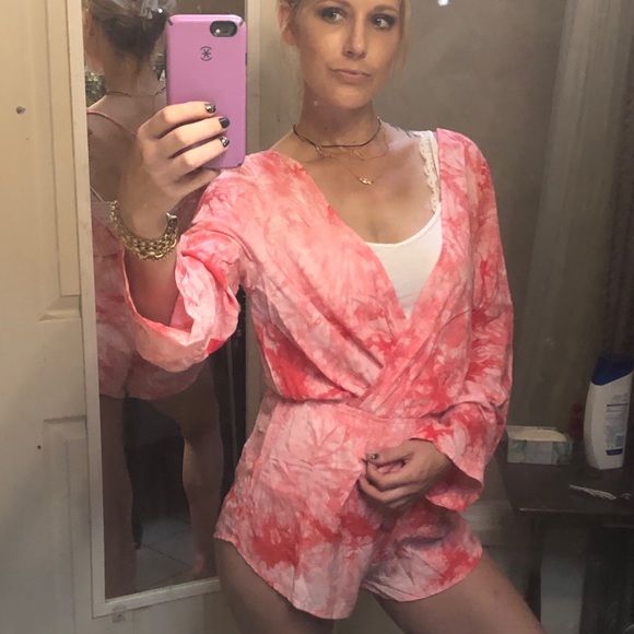 Honey Punch Romper. Cute tie dye. - Picture 8 of 8